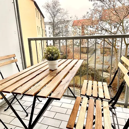 Design Lilly - Kaffeebar, Balkon, Zentral Leipzig